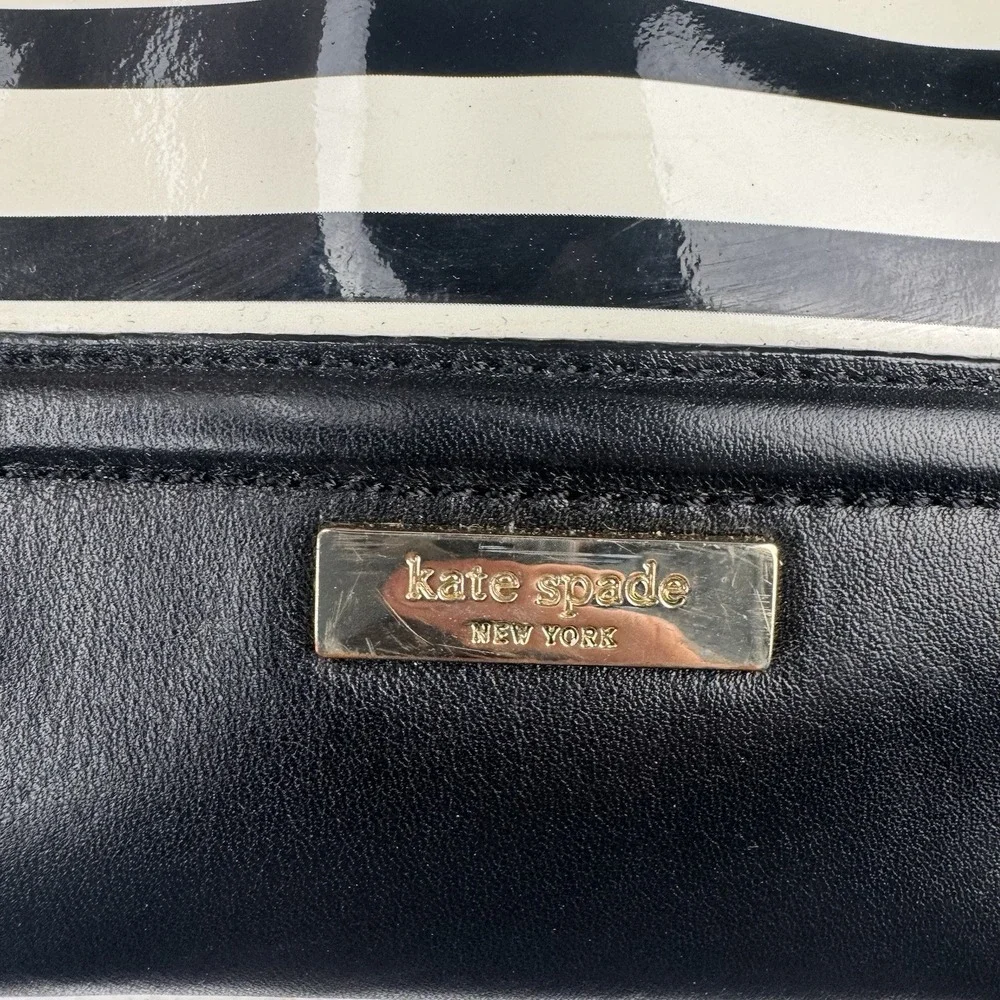 Kate Spade NY Chelsa Park Gigi Patent‎ Leather Stripe Preowned No Shoulder Strap
